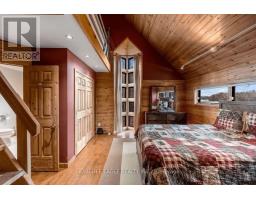 1092 South Clear Lake Road, Bracebridge, ON P1L1X1 Photo 31