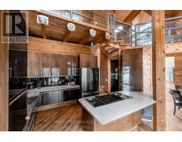 1092 South Clear Lake Road, Bracebridge, ON P1L1X1 Photo 20