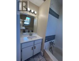 B - 427 Sunnyside Avenue, Ottawa, ON K1S0S6 Photo 18