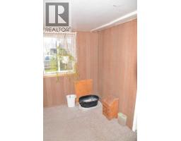 9526 86 Avenue, Peace River, AB T8S1G5 Photo 16