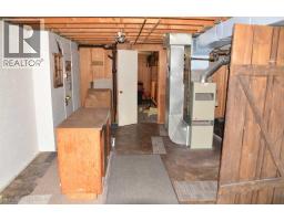 9526 86 Avenue, Peace River, AB T8S1G5 Photo 20