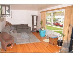 Recreational, Games room - 9526 86 Avenue, Peace River, AB T8S1G5 Photo 8