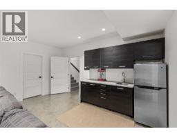 769 & 771 Barnaby Road, Kelowna, BC V1W4N9 Photo 48