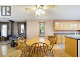 2457 Centennial Drive, Blind Bay, BC V0E1H2 Photo 15