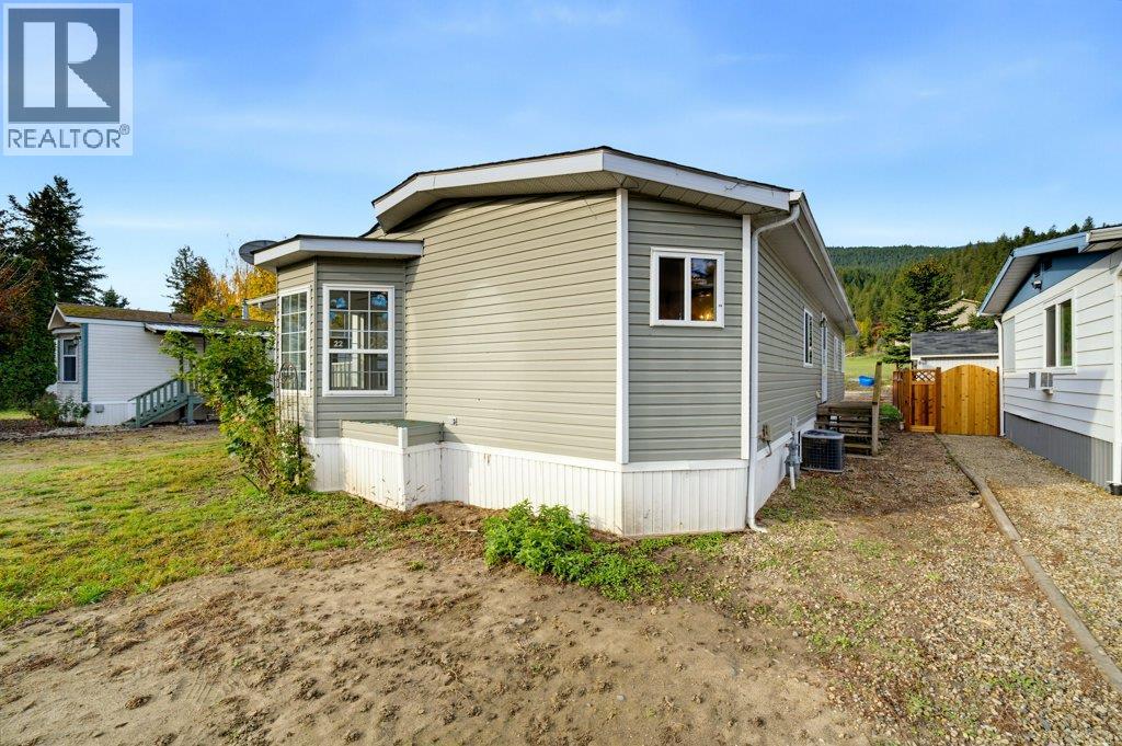 22 2930 Brown Road Southwest, Salmon Arm