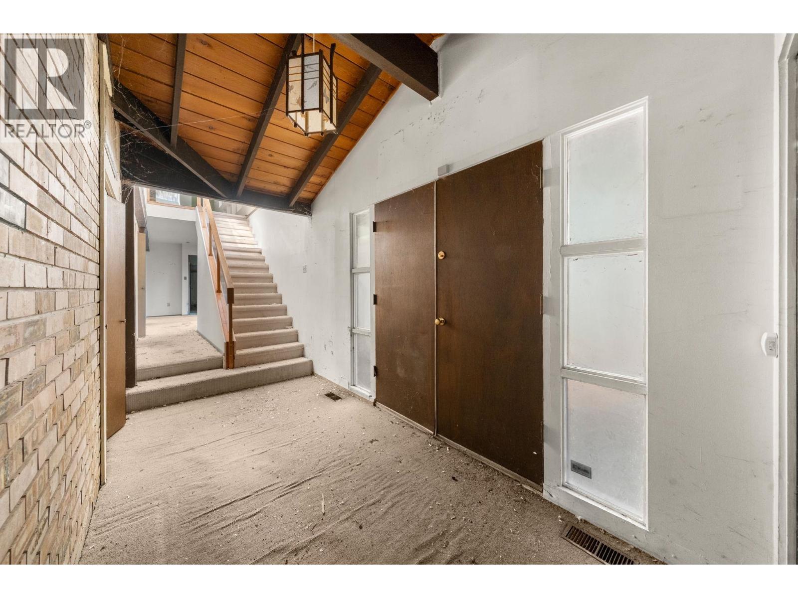 Photo of 3745 SOUTHRIDGE AVENUE 20