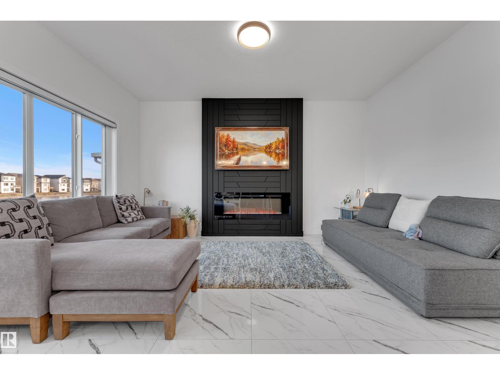 #4323 66 ST - 12