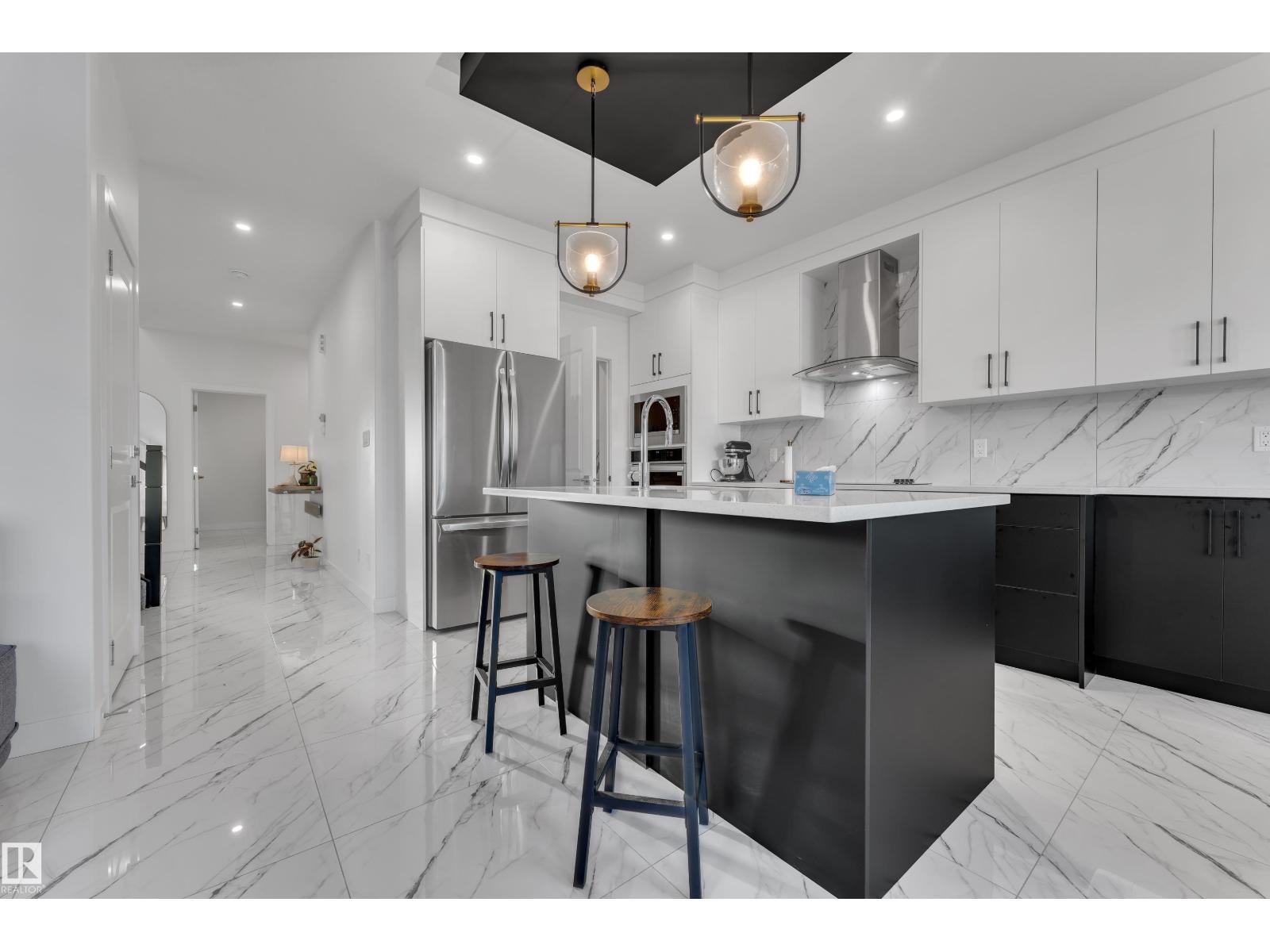 #4323 66 ST - 15
