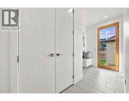 1105 Child Avenue NE - photo 18