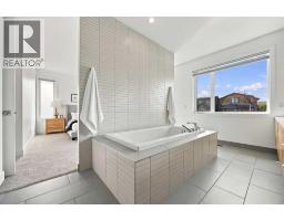 1105 Child Avenue NE - photo 26