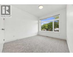 1105 Child Avenue NE - photo 32