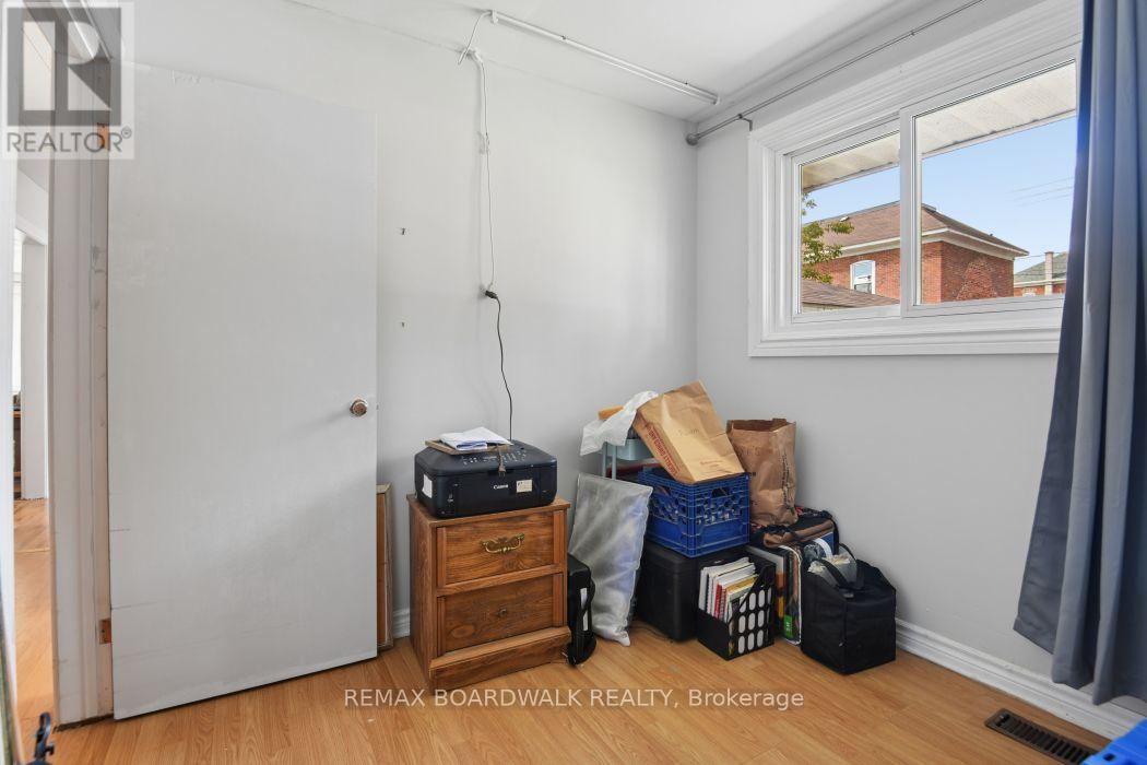 4 DAVIDSON STREET W - 23