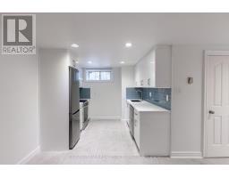 Lower - 34a Foxbar Road, Toronto, ON M4V2G6 Photo 17