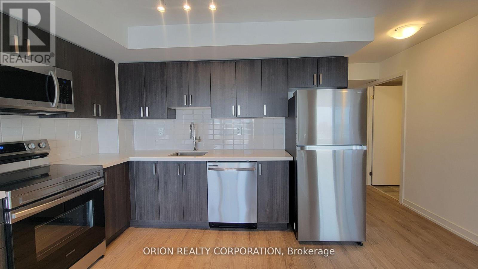 1111- 1435 Celebration Drive, Pickering, ON photo 2