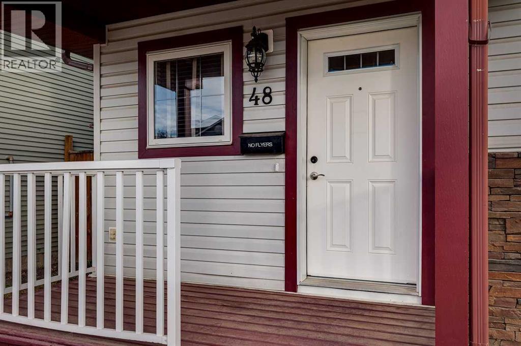 48 Vanson Close - 2