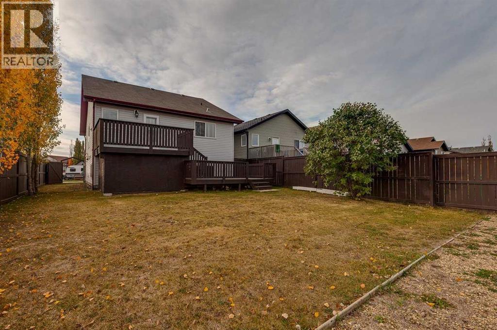 Listing photo – 48 Vanson Close, Red Deer