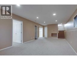 48 Vanson Close, Red Deer, AB T4R0G6 Photo 14