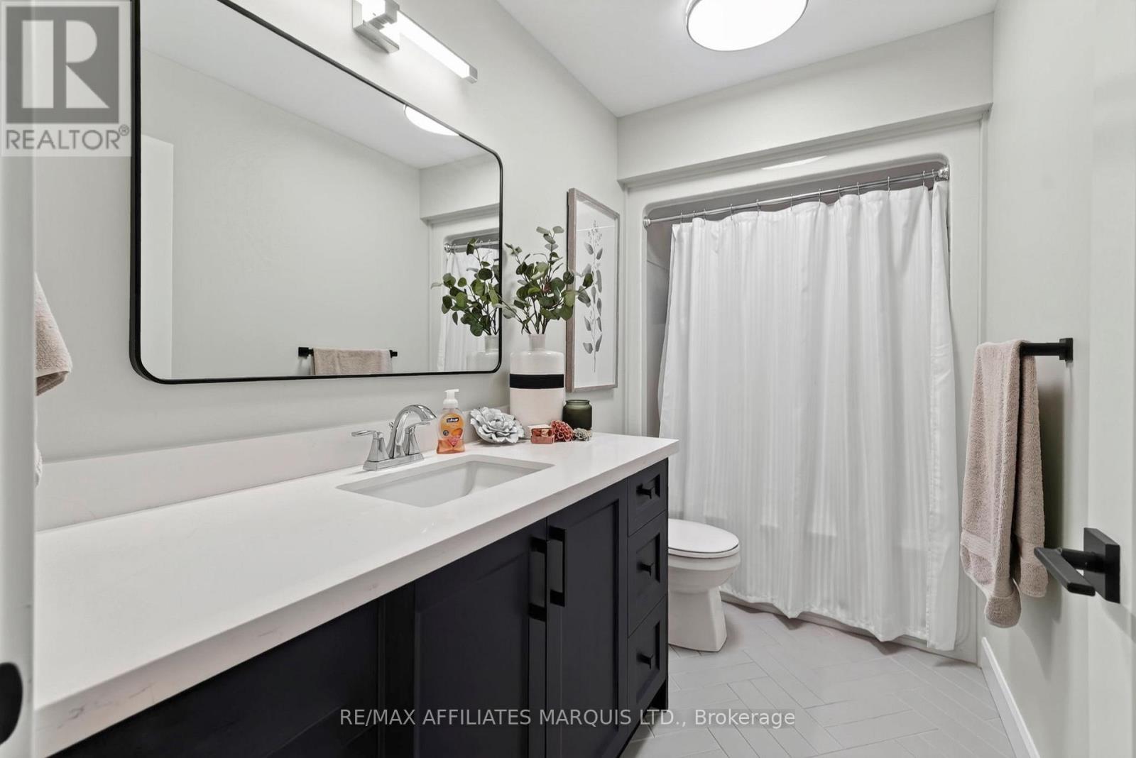 20314 Andrea Avenue — photo 37