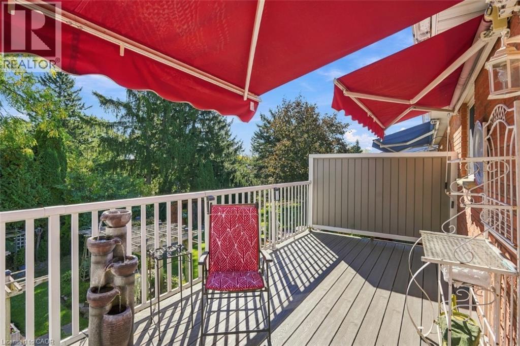9 KINSMAN Court S - 34