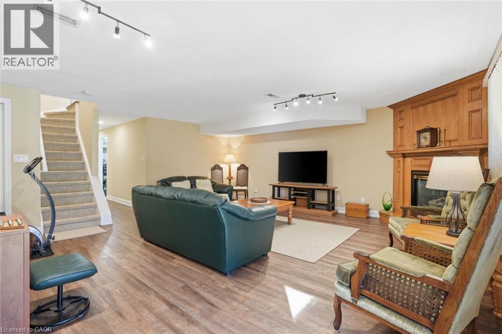 9 KINSMAN Court S, Pelham — photo 8