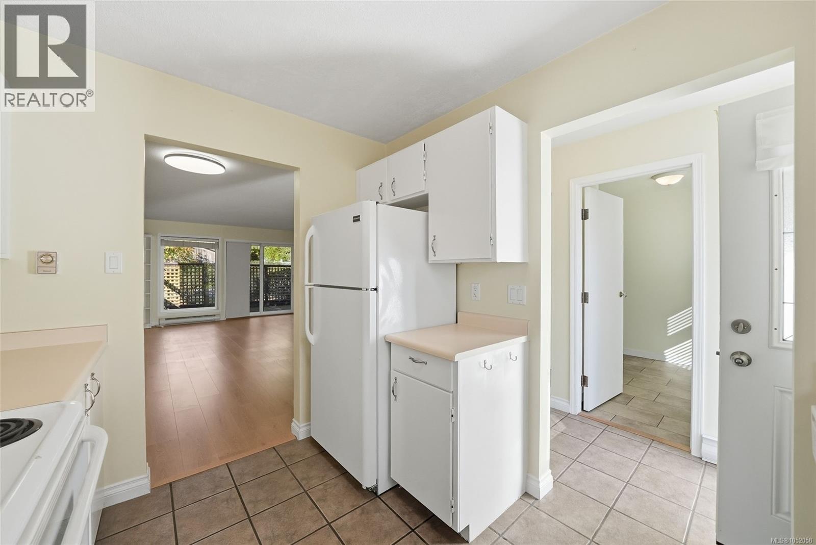 10 240 Higson Cres, Qualicum Beach - Image 1