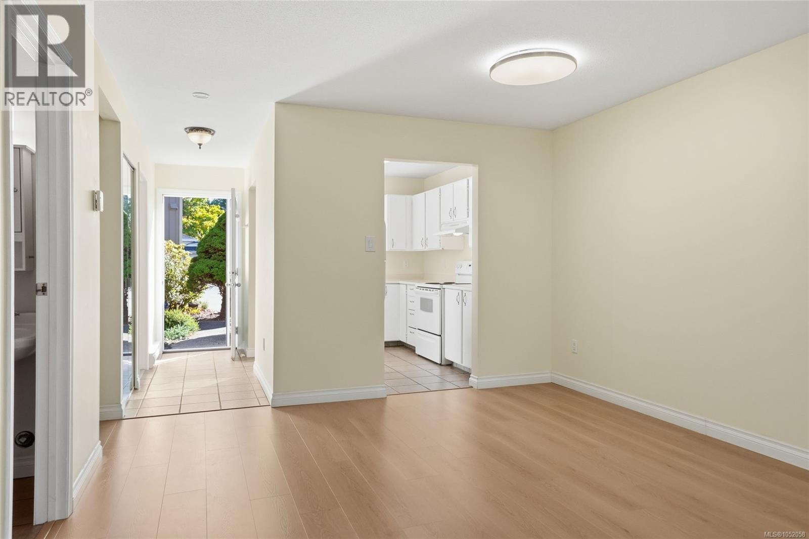 #10 240 Higson Cres - 4