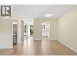 10 240 Higson Cres, Qualicum Beach, BC V9K2B4 Photo 13