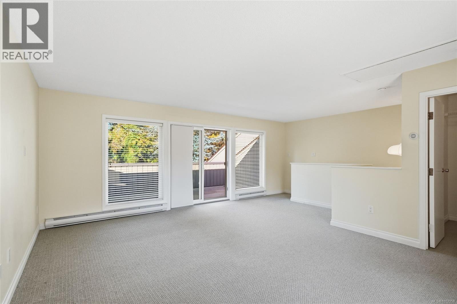 #10 240 Higson Cres - 33