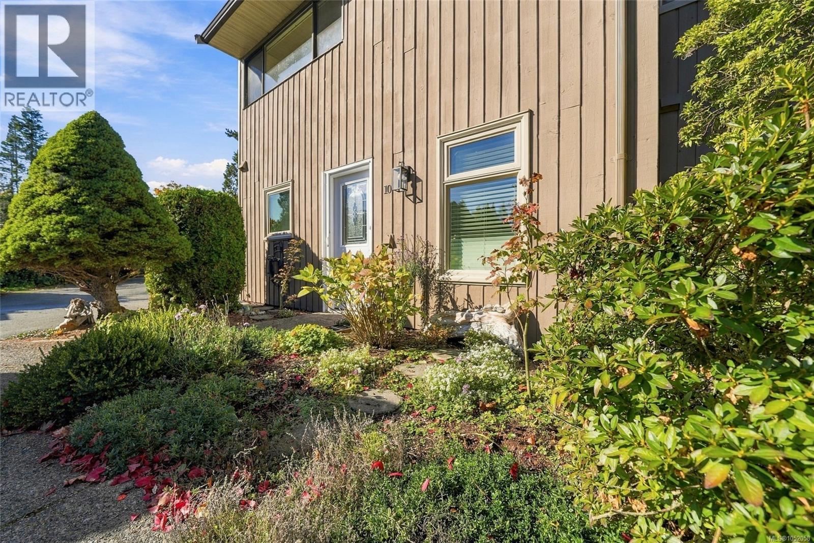 #10 240 Higson Cres - 56