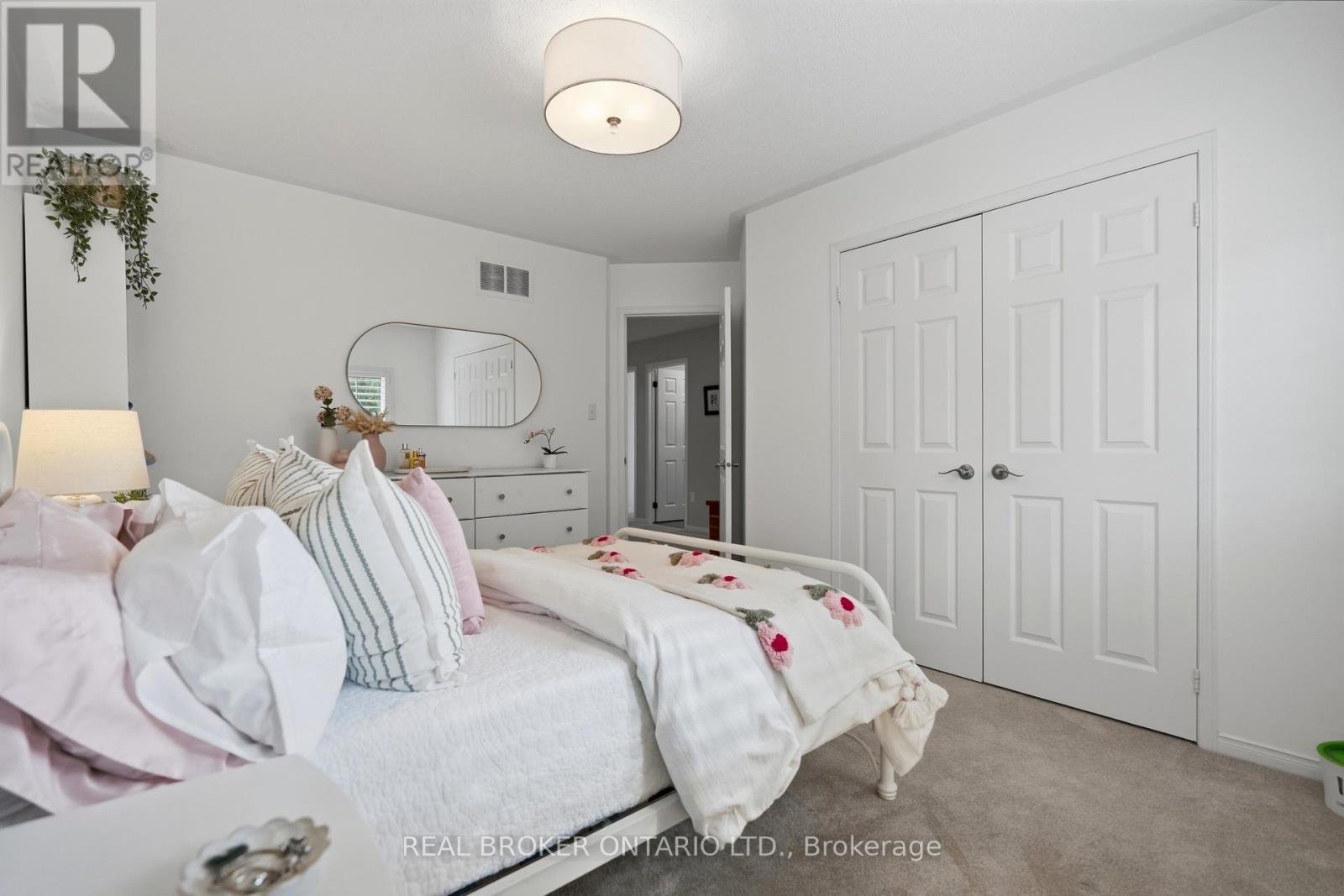 5230 Rome Crescent, Burlington, ON photo 36