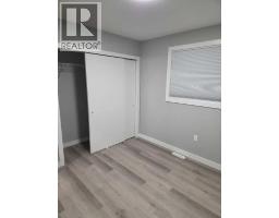 969 2 Street Se, Medicine Hat, AB T1A5K6 Photo 8