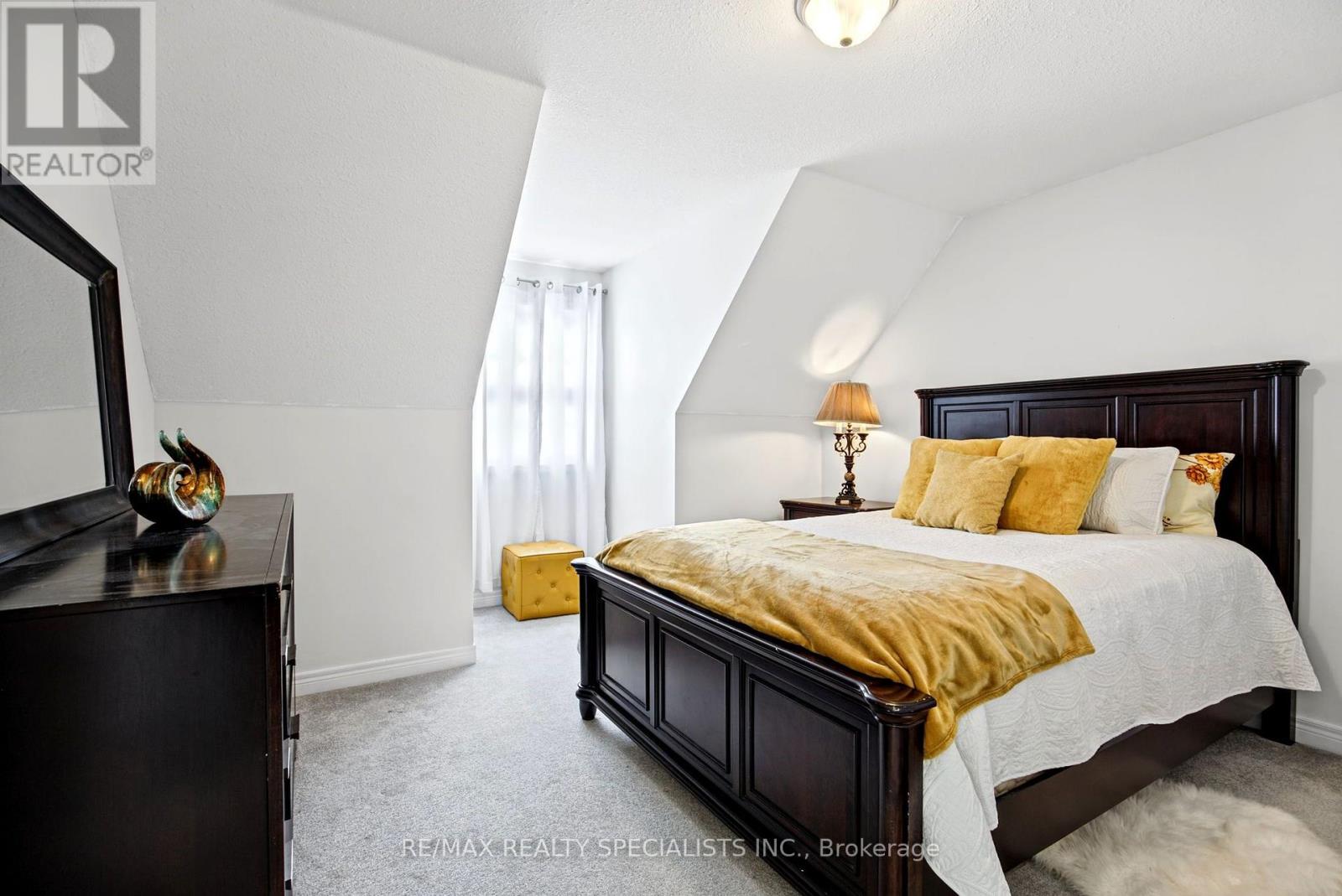 15 PATRICK DRIVE - 31
