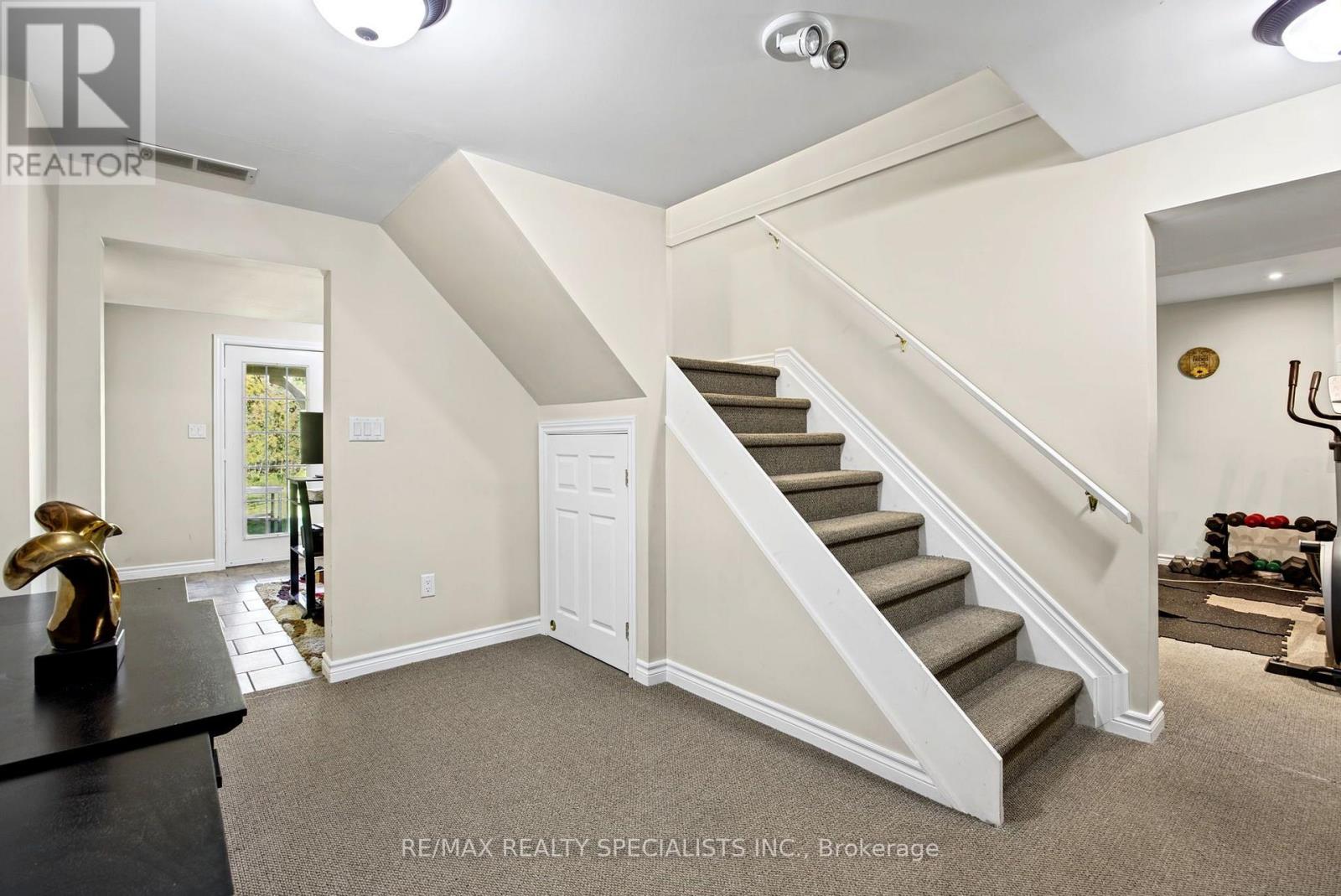15 PATRICK DRIVE - 37