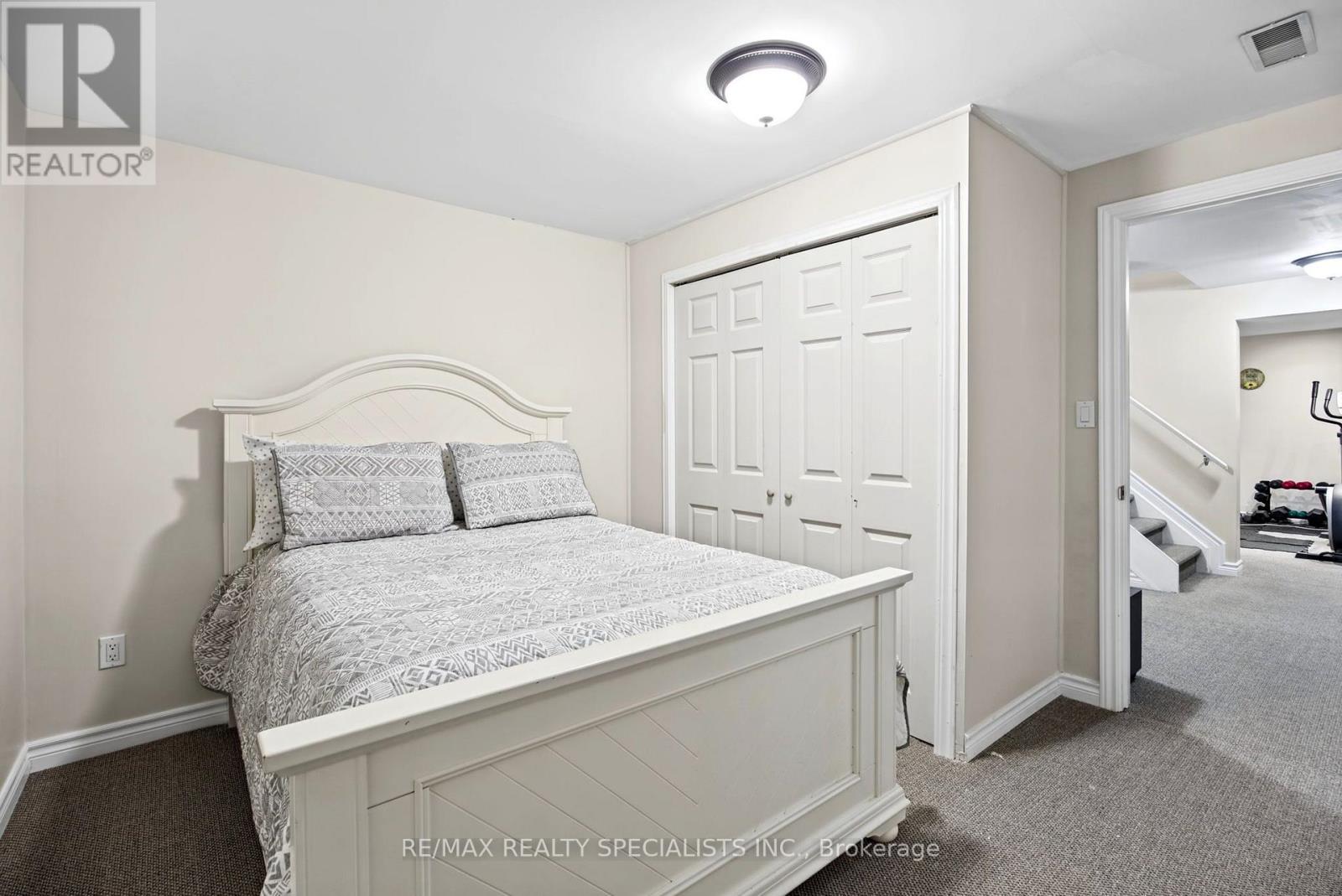 15 PATRICK DRIVE - 42