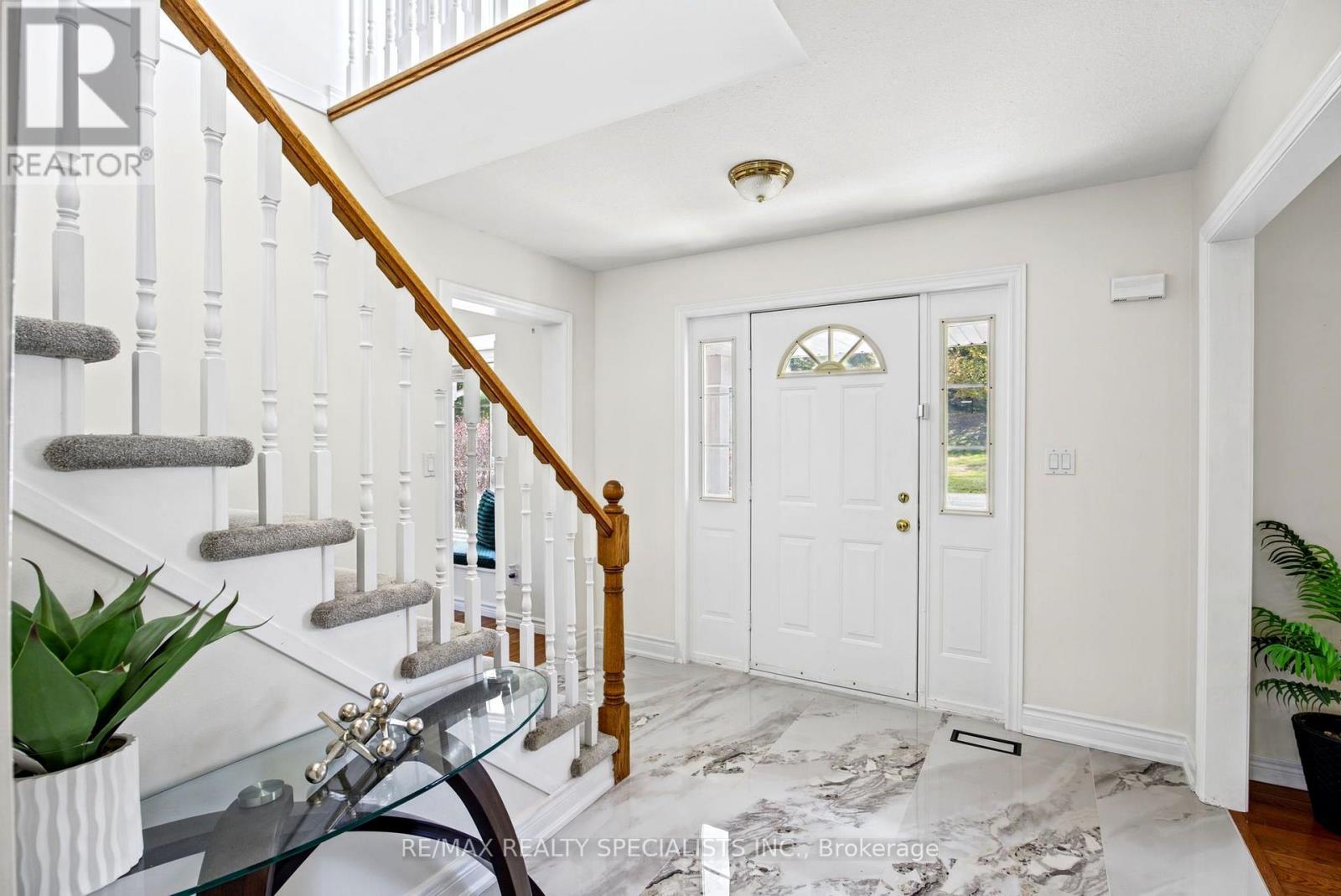 15 Patrick Drive, Erin, ON photo 8