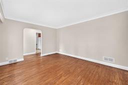 Recreation room - 458 Sinclair Street, Winnipeg, MB R2X1Y1 Photo 8