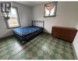 198 Columbia Avenue, Castlegar, BC V1N1V6 Photo 11