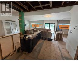 198 Columbia Avenue, Castlegar, BC V1N1V6 Photo 7