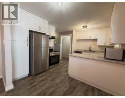 Bedroom - 1541 / 1543 Loran Drive, Dawson Creek, BC V1G1B7 Photo 8