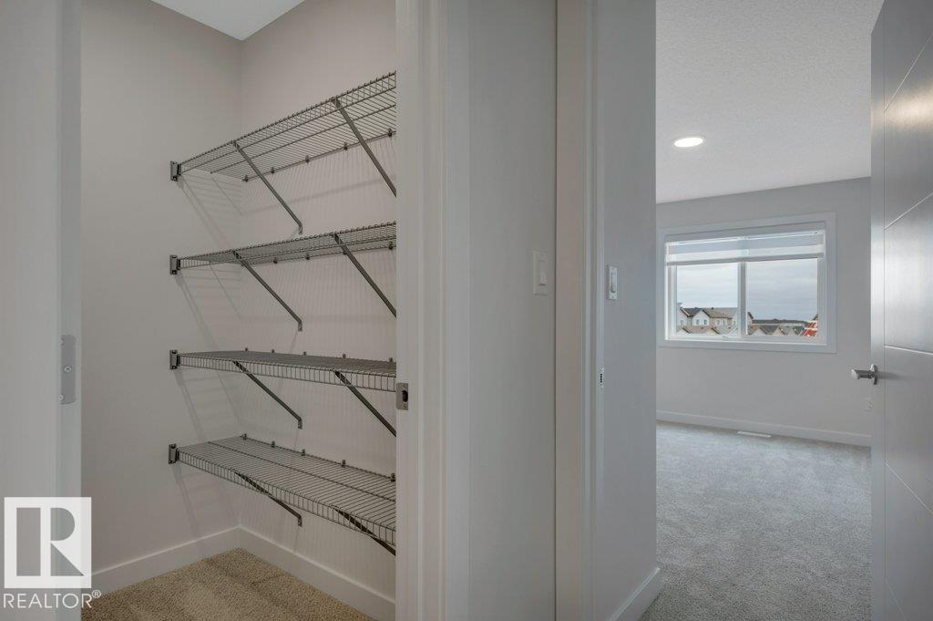 690 Bank Drive, photo 50