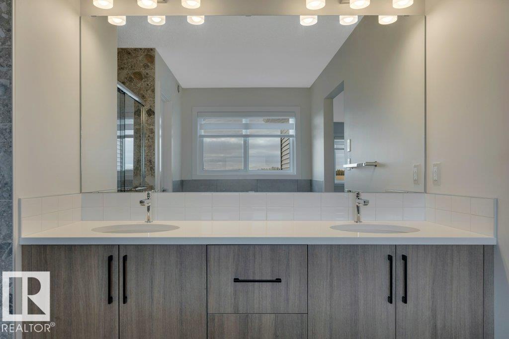 690 Bank Drive, photo 43