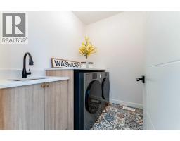 90 Hartford Road NW - photo 27