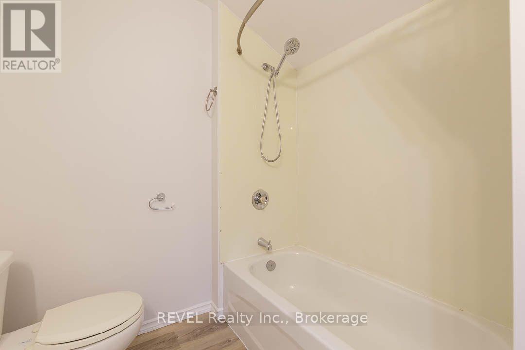 389 Glendale Avenue — photo 17
