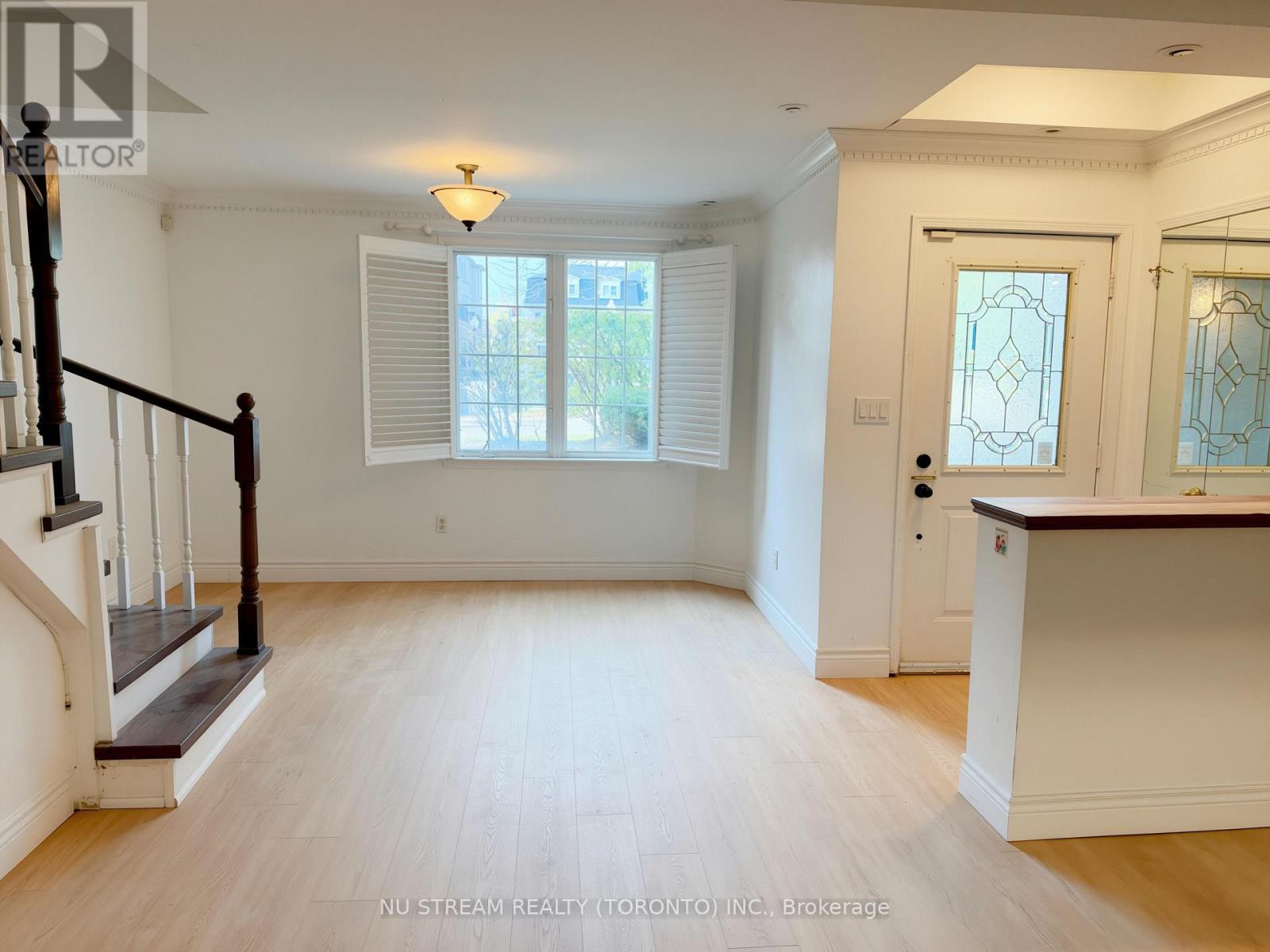 A11 - 108 FINCH AVENUE W, Toronto (Newtonbrook West) — photo 2