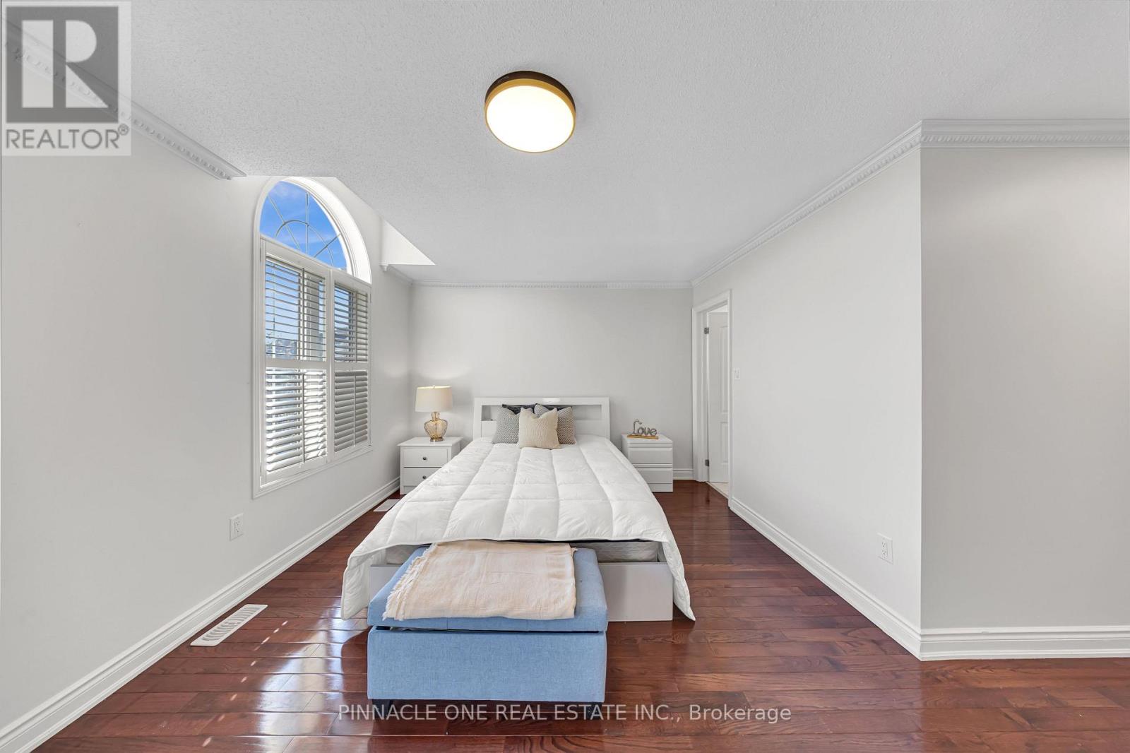 6 Dolby Crescent, Ajax, ON photo 32
