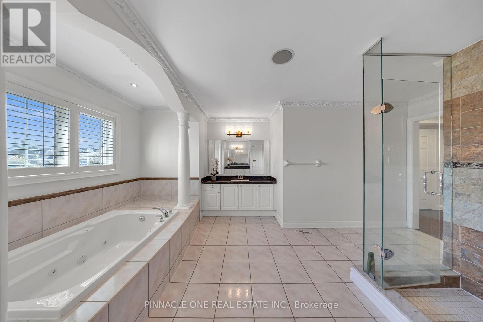 6 Dolby Crescent, Ajax, ON photo 41