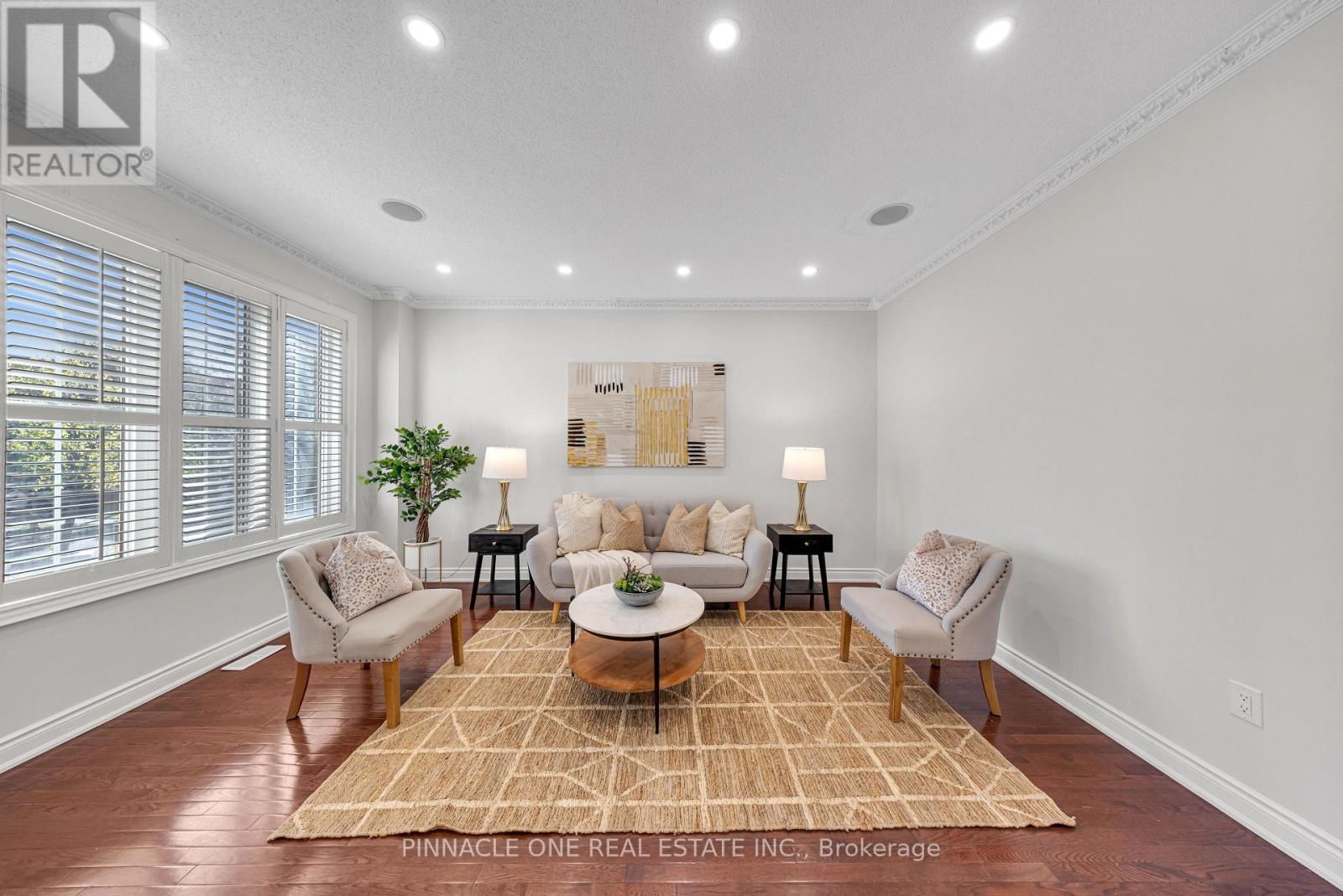 6 Dolby Crescent, Ajax, ON photo 9