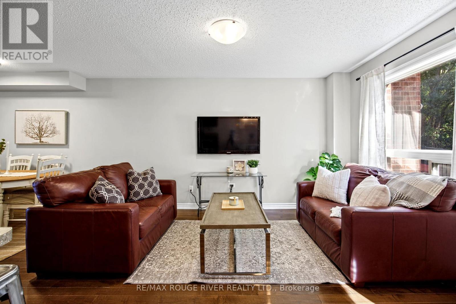 #37 715 GRANDVIEW STREET N - 12
