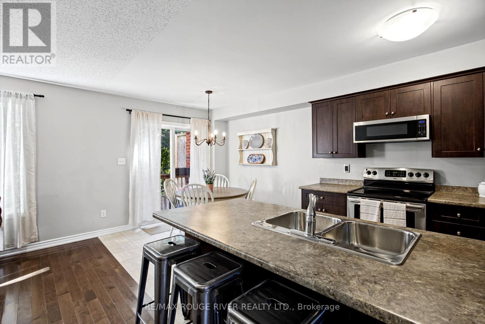 37- 715 Grandview Street North, Oshawa, ON photo 14