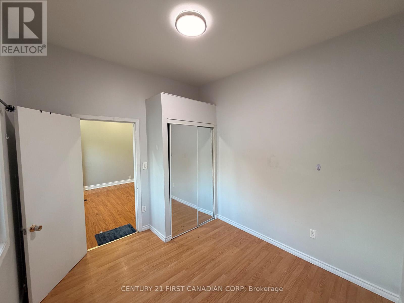MAIN - 31 ADELAIDE STREET S, London South (South I) — photo 8
